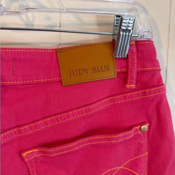 Judy Blue Hot Pink Pocket Embroidered Shorts, Size 29 - Picture 8 of 12